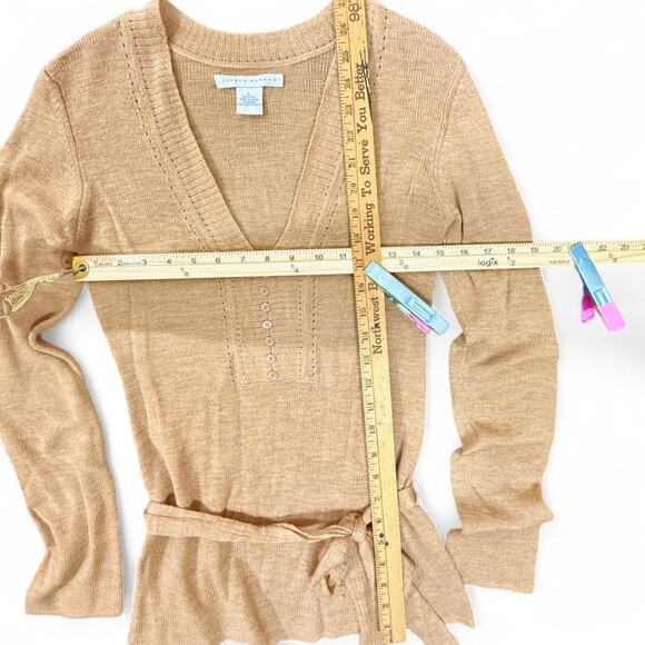 Susana Monaco Belted V-Neck Wool Sweater QuietLuxury L Camel Buttons Pointelle - Picture 11 of 12